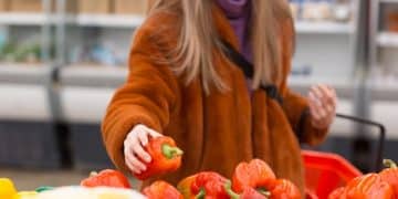 Save Money on Organic Food: Grocery Shopping Tips for US Readers - Cover Image
