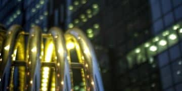 5G Expansion in US: Progress, Bottlenecks, and Future Outlook - Cover Image